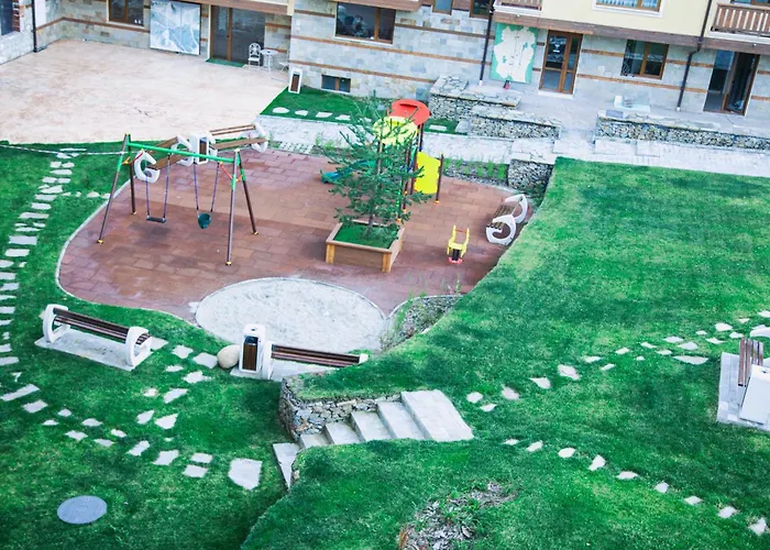 White сozy A Next To The Gondola Appartement